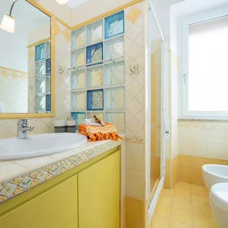 Appartement Casa Giada Fronte Mare A Due Passi Da Roma